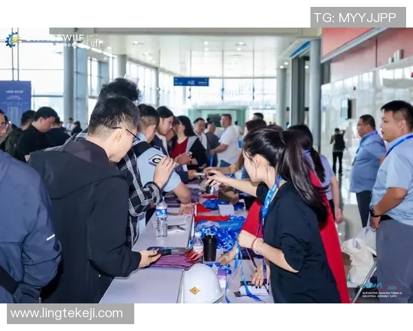 重磅专题：FPX如何通过包夹革新引领战术变革与团队协作新模式